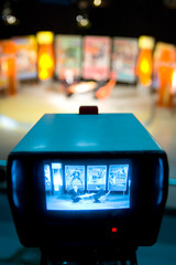 Video camera viewfinder