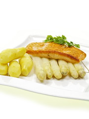 widerstandskraft von fisch, spargel, kartoffeln