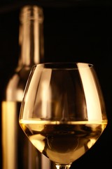 vin blanc dans sa robe d'or 