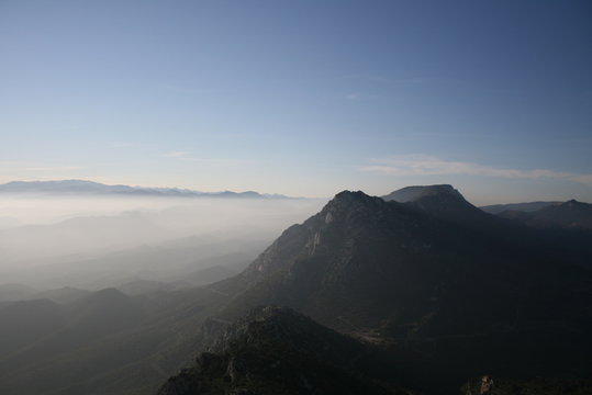 vue depuis le ch&acirc;teau de queribus (aude)