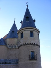 Fototapeta na wymiar Torre del alcazar de Segovia