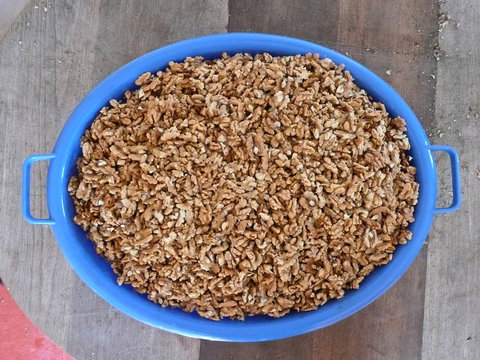 Waln&uuml;sse im Waschzuber