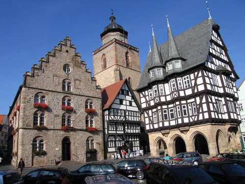 Markt in Alsfeld mit Rathaus