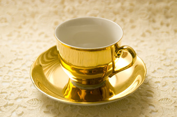 Golden coffee cup - 7252506
