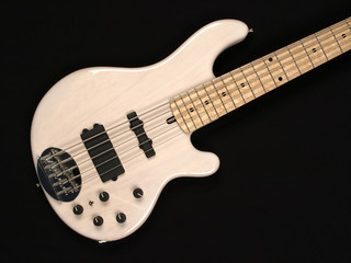 Obraz na płótnie Canvas White Bass Guitar body 1