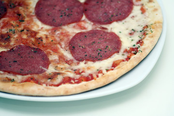 Salamipizza
