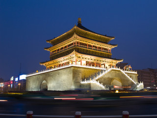 Fototapeta na wymiar Nocny widok z dzwonnicy w Xian
