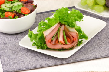 healthy lettuce sandwich