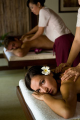 Obraz na płótnie Canvas Couples Massage