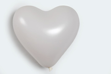 white heart ballon