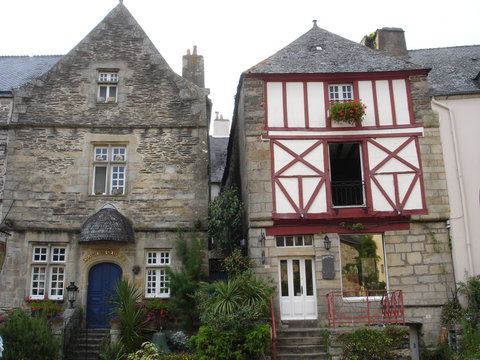 Vieilles b&acirc;tisses &agrave; Rochefort-en-Terre (Morbihan - Bretagne)