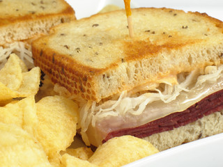 Reuben & Chips