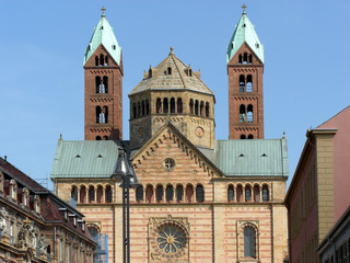 Fototapeta na wymiar Katedra Najświętszej Marii Panny