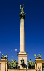 Fototapeta na wymiar Placu Bohaterów w Budapeszcie
