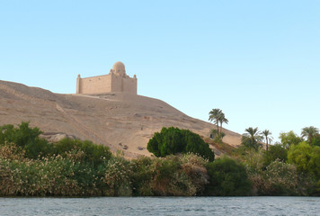 mausol&eacute;e sur le nil