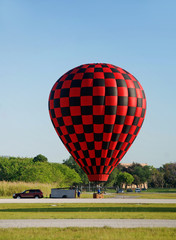Obraz premium Hot air balloon landing