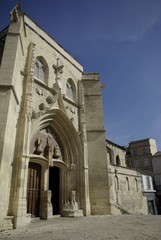 Fototapeta na wymiar Avignon Eglise St rolników