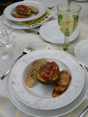 gefüllte Avocado