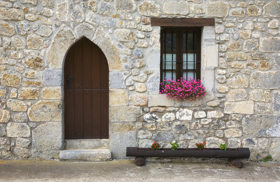 Fachada de caserio en el Pais Vasco