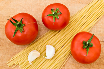 tomatoes and spaghetti