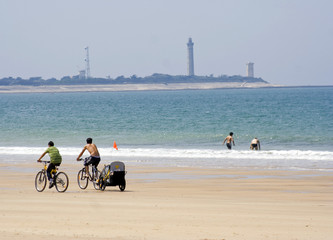 promenade en vélo sur la plage