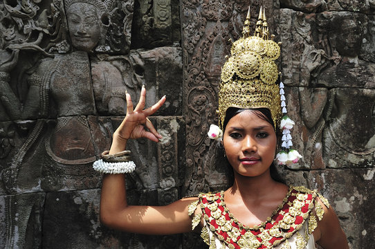 Cambodia, Angkor: Apsara in BAYON temple