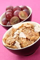 musli and grapes