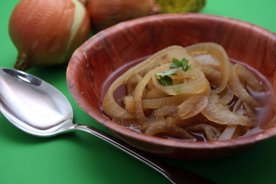 Zwiebelsuppe