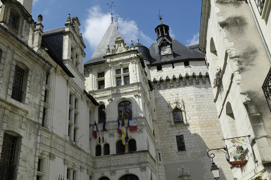 loches