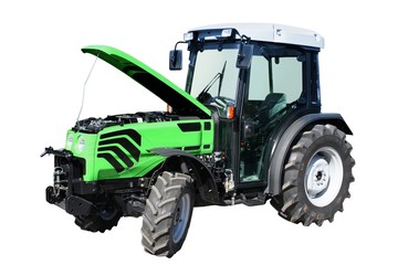 Obraz premium Tractor with open engine