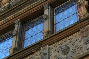 Obraz premium détail architecture maison bourgeoise à Colmar