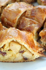 apfelstrudel, stroodle or strudel