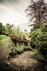 Escalier dans un parc en Savoie