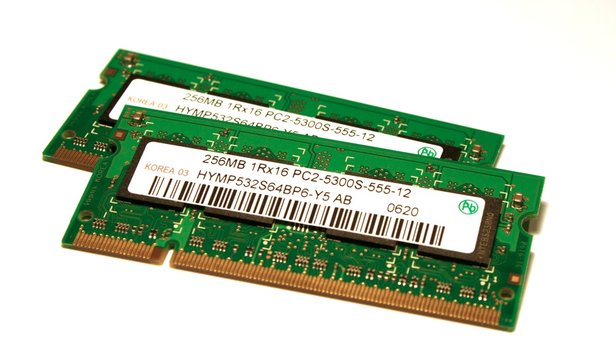 Barrettes de m&eacute;moire