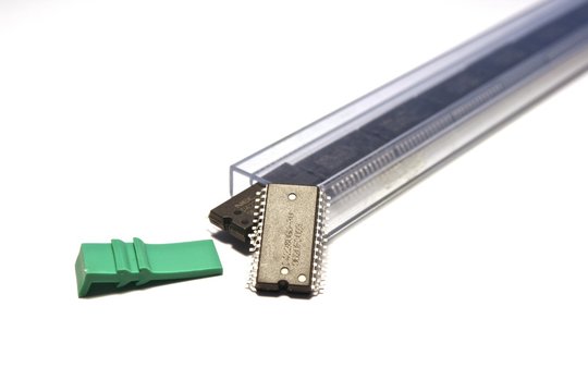 Barrette de puces pour la production