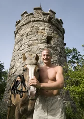 Foto op Plexiglas Portrait Powermann mit Pferd Hochformat © fotofrank