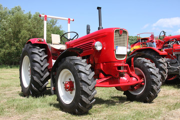 Obraz premium Antique Tractor