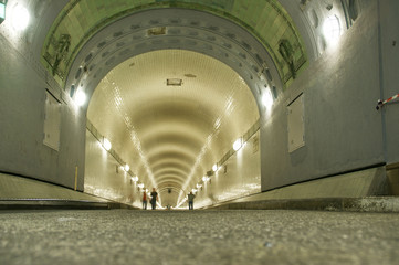 der alte Elbtunnel