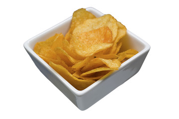Schale mit Kartoffelchips isoliert
