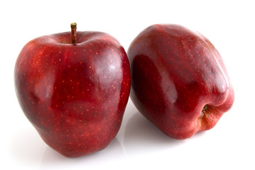red apples