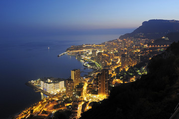 vue sur monaco la nuit