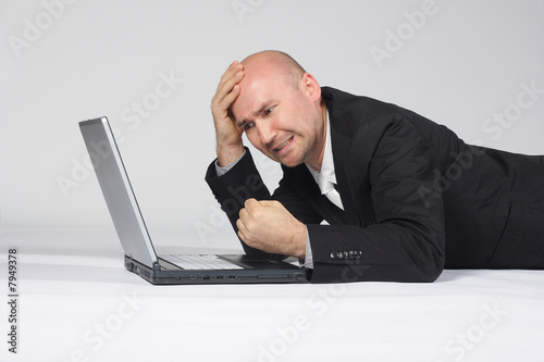 500_F_7949378_szY6ISTyEoWVEE0sNC8OodmkTShHP957.jpg