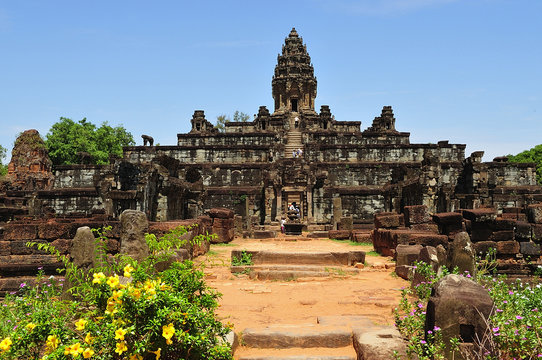 Cambodia Angkor Roluos  View of the Bakong temple