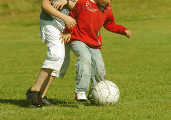 football - 2 enfants de face