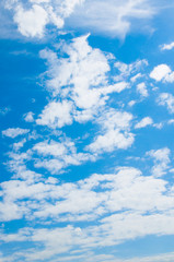 Obraz premium Background abstract: blue sky and clouds