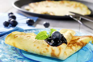 Pfannkuchen mit Blaubeeren