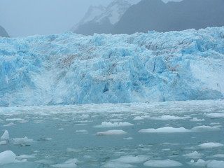 Gletscher in den Atlantik in Chile - Südamerika