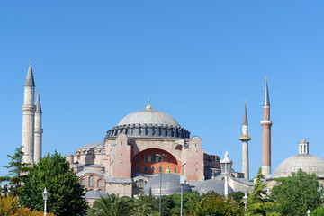 Fototapeta na wymiar haghia sophia mosque, istanbul, turkey