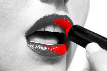Knall rote Lippenstift