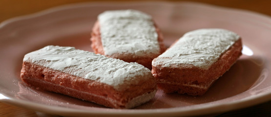 Biscuits roses de Reims